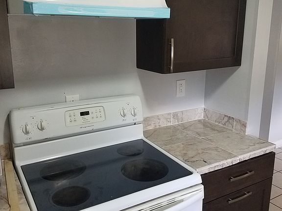 3rd image of 1735 W Perdiz St