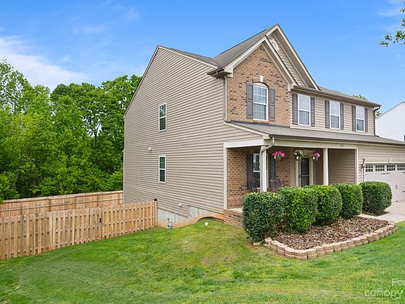 3rd image of 115 Quinn Ln