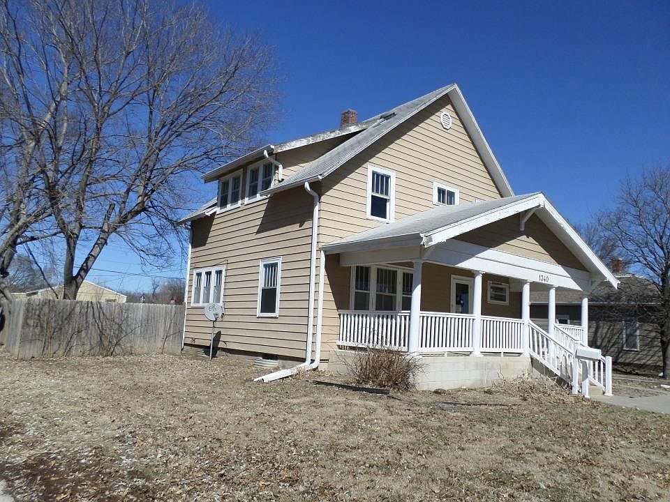 1340 Market St Beatrice NE 68310 Zillow