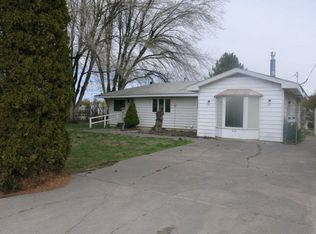 585 Riverton Rd, Blackfoot, ID 83221