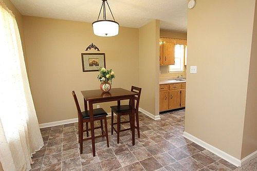 5th image of 1652 Hannibal Dr
