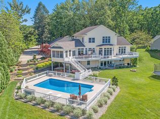 14439 Mercury Dr, Grand Haven, MI 49417