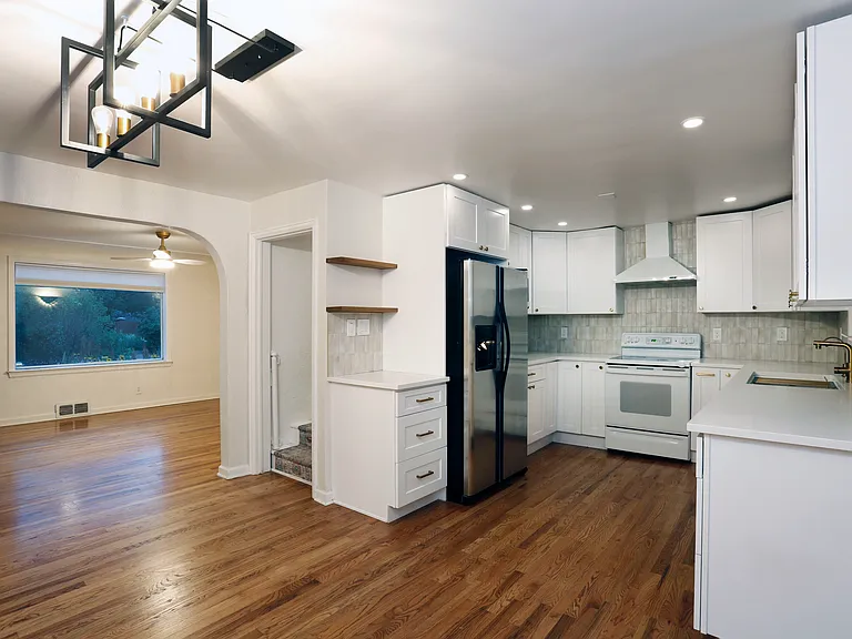 3920 Newland St — Photo 5