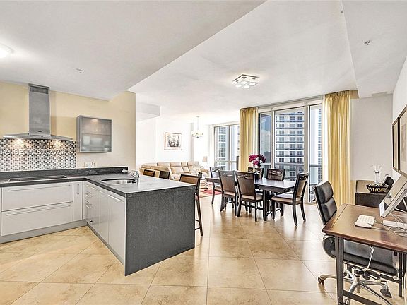 4th image of 18201 Collins Ave APT 3707