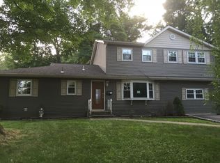 33 Garrow Ave, Pequannock, NJ 07440