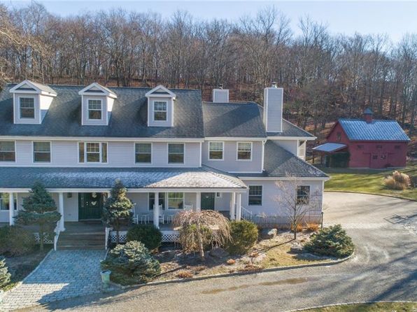 11 Birch Hill Road, Pawling, NY 12564