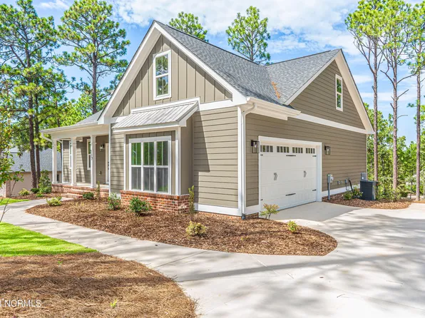 337 Longleaf Drive, West End, NC 27376