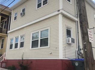 11 Hillhurst Ave, Providence, RI 02909