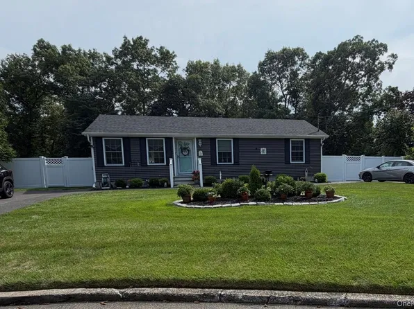 204 Pacific Street, Port Jefferson, NY 11776
