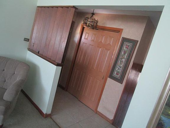 5th image of 751 E 169th St