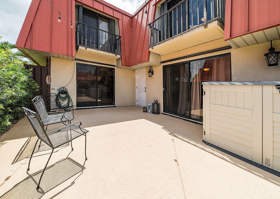 1st image of 3221 Meridian Way S #D