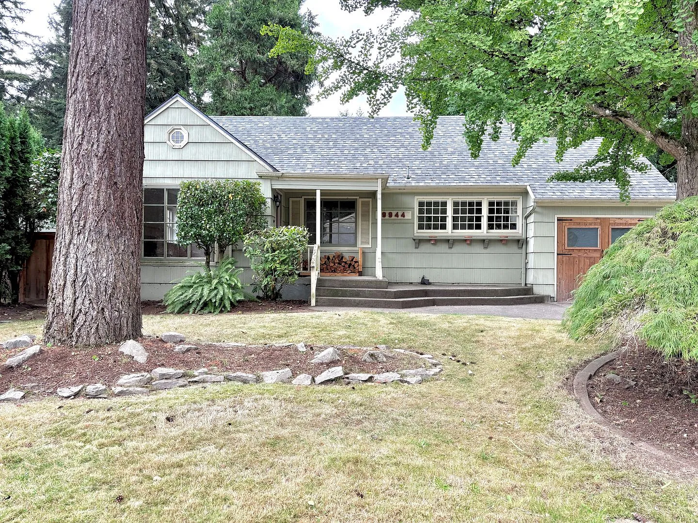 Maywood Park Bungalow with Finished Basement and Fully Fenced Yard — Photo 1