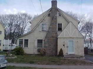 660 W Taft Ave, Bridgeport, CT 06604