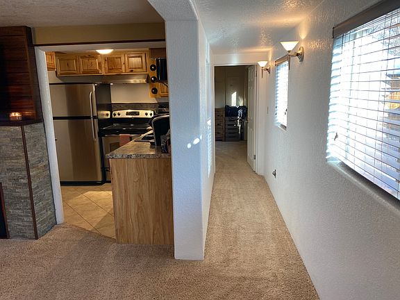 4th image of 613 S 8th St