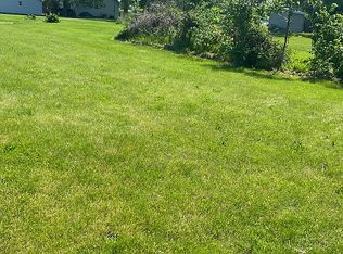 Walnut St, Melcher Dallas, IA 50062