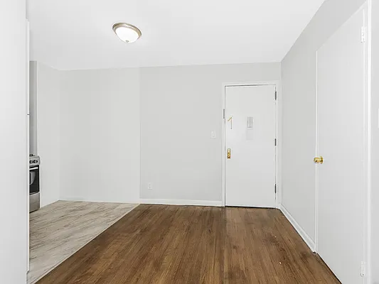 Sold by Re/Max In The City | media 2