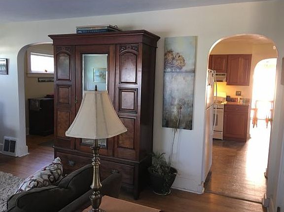 5th image of 22 Orchard Ave