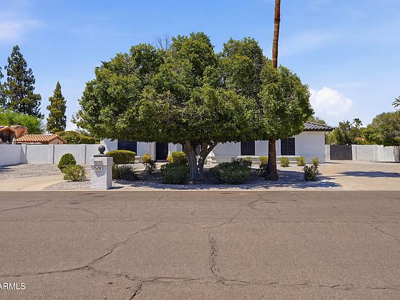 2nd image of 1454 E CALLE DE ARCOS --