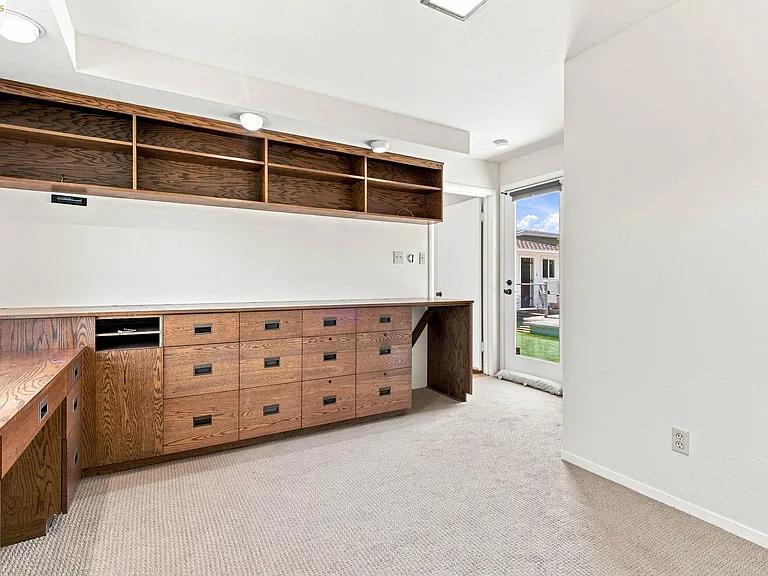 26 Dudley Ct — Photo 16