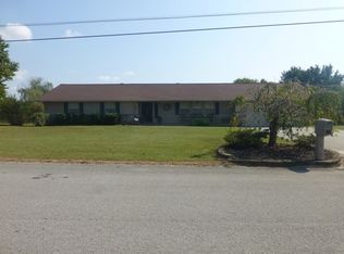 1822 Blakemore Rd, Knoxville, TN 37914