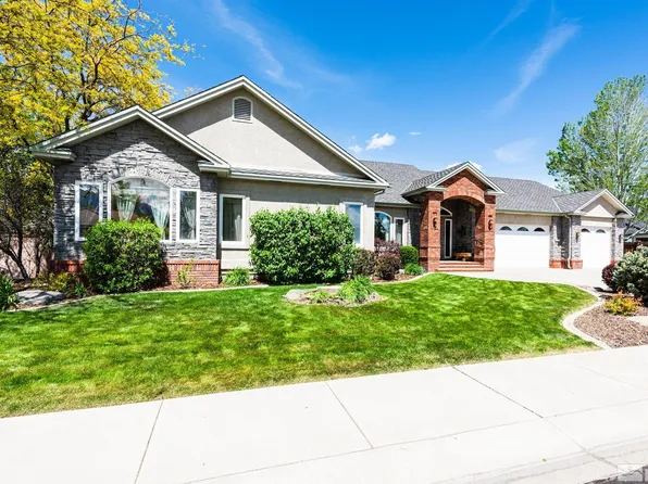 971 Fieldgate Way, Gardnerville, NV 89460