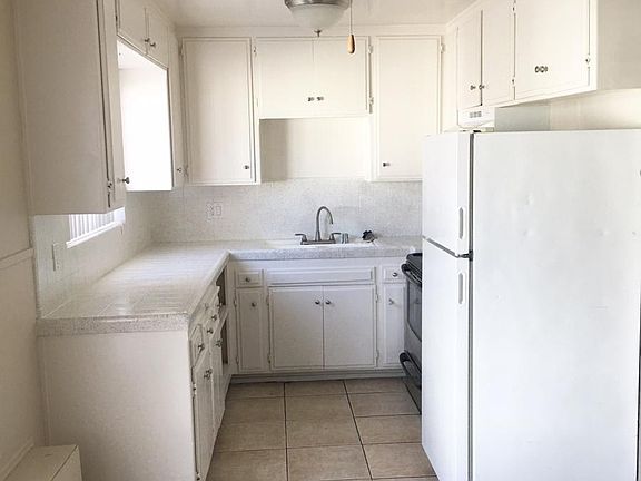 3rd image of 4275 48th St APT 5