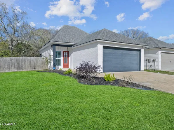 134 Twin Meadow Ln, Lafayette, LA 70508