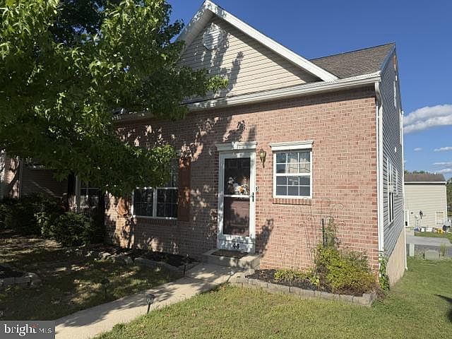 2nd image of 44 Tory Cir
