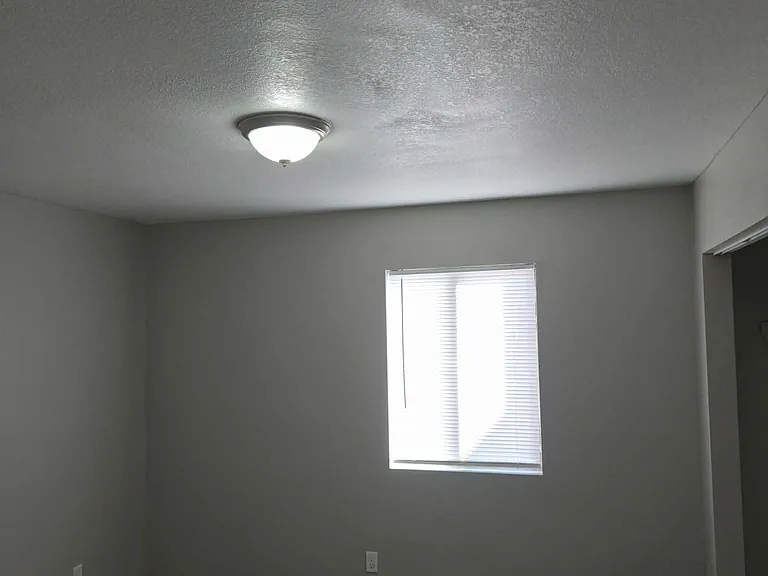 Baytree Manor Apartments — Photo 10