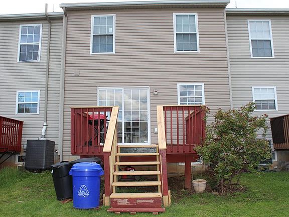 4th image of 619 Abbe Ct