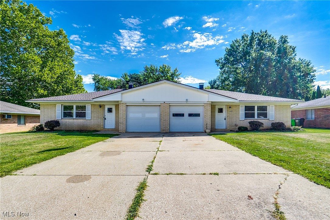 4407 & 4411 Larkdale Dr, Stow, OH 44224 | Zillow