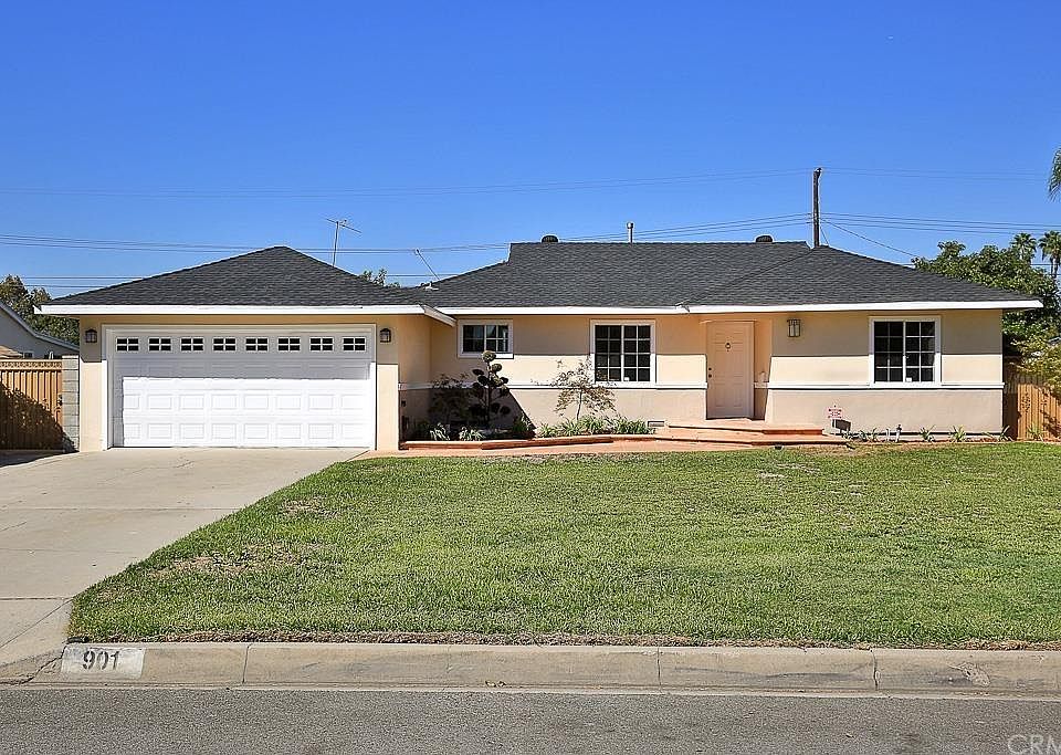 1st image of 901 E Lucille Ave