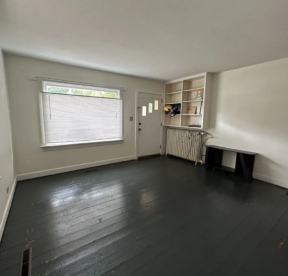 4 bed, 1.0 bath, 1776 sqft, $425 — Photo 3