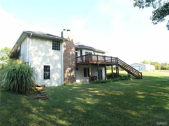 4th image of 762 Oak Meadows Ln