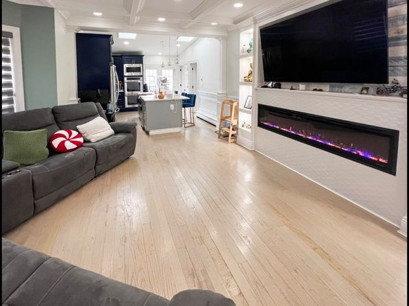 (undisclosed Address)