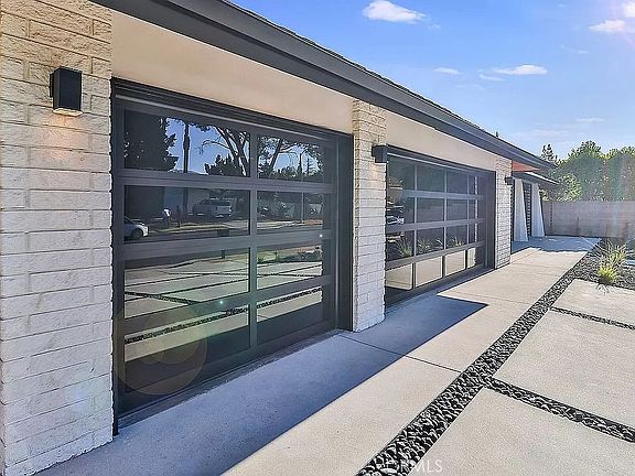 5th image of 19532 Bermuda St