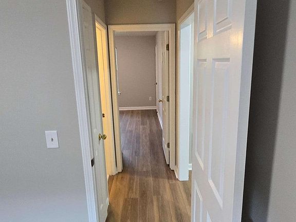 3rd image of 3025 Mangum Dr #A