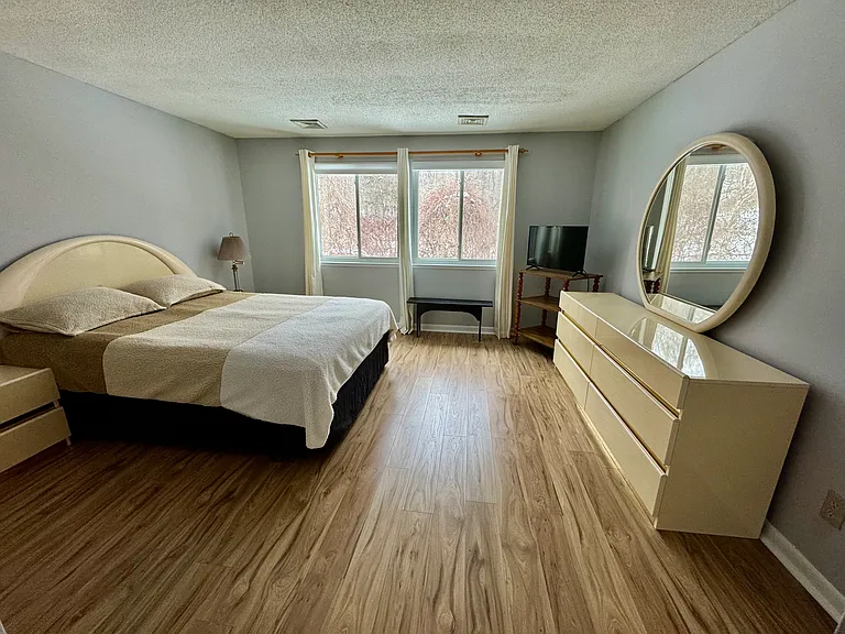 300 Brittany Farms Rd #C — Photo 19