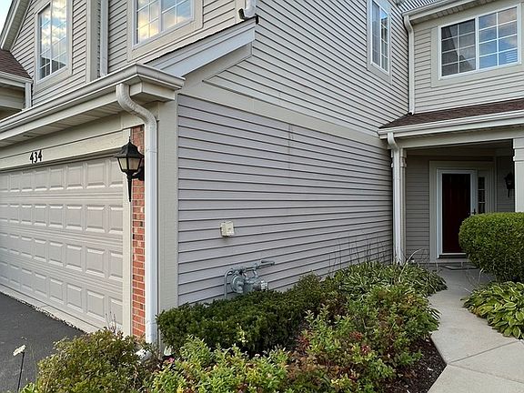 2nd image of 434 E Thornhill Ln