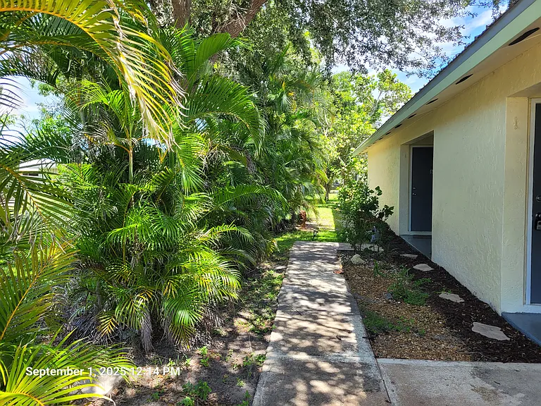 2329 SE 6th Ln #A — Photo 19