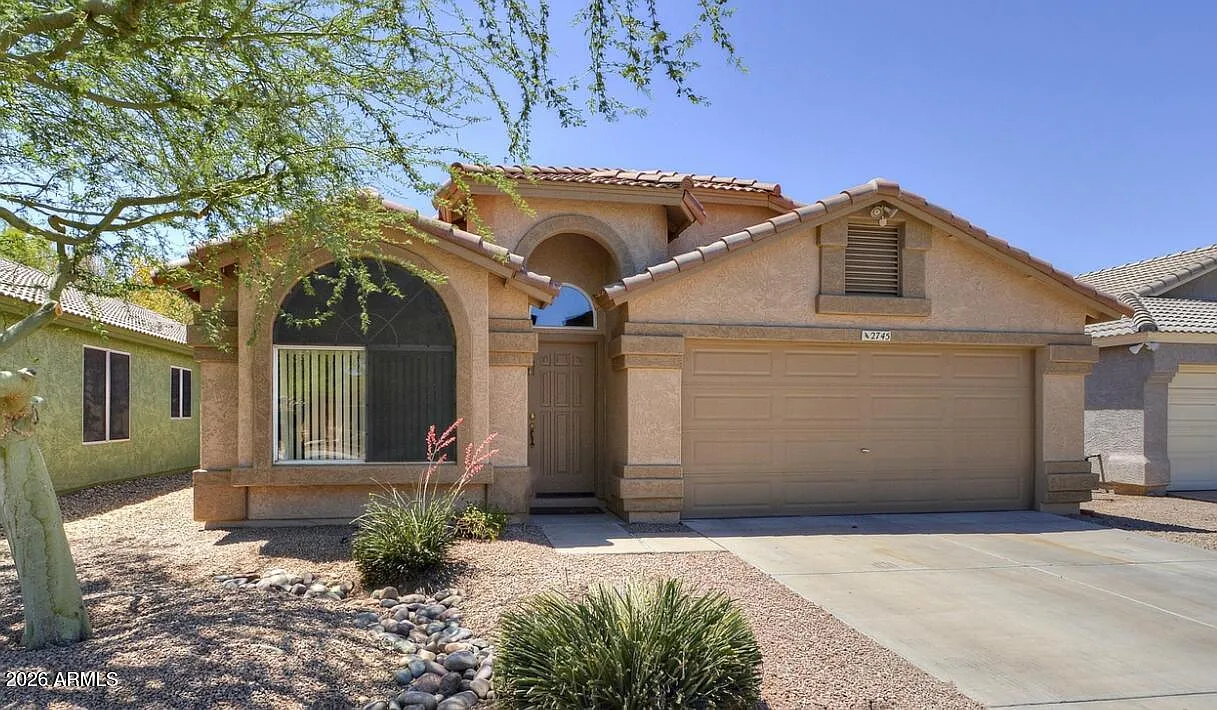 4 bed, 2.0 bath, 1720 sqft, $2,499 — Photo 1