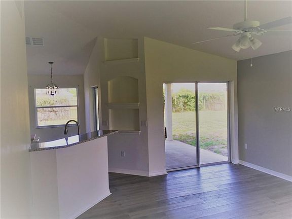 4th image of 1240 Tivoli Dr