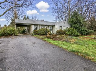 7701 Baederwood Ter, Rockville, MD 20855