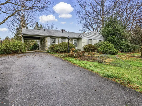 7701 Baederwood Ter, Rockville, MD 20855