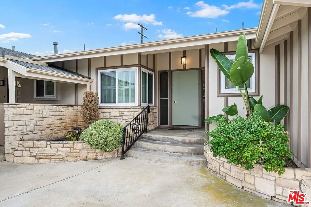 3 bed, 2.5 bath, 2707 sqft, $6,700 — Photo 4