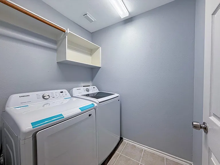 3 Peachridge Pl — Photo 12