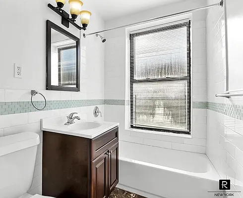 Rented by R New York | media 2