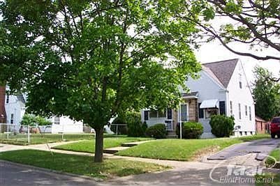 2nd image of 1509 Bradley Ave