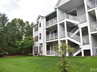 77 Brighton Way, North Brunswick, NJ 08902