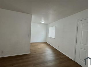 9404 S Figueroa St, Los Angeles, CA 90003